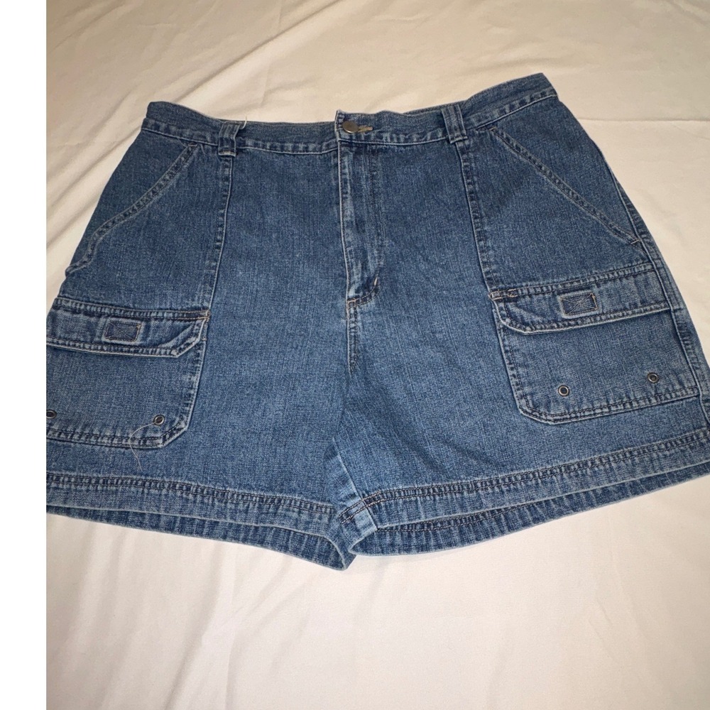 St Johns Bay Womens Denim Cargo Shorts Blue Medium Wash High Rise Cotton Size 16